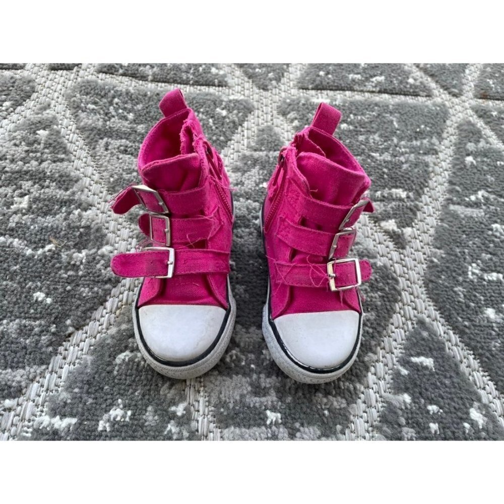 Girls Shoes - Picture 3 of 7